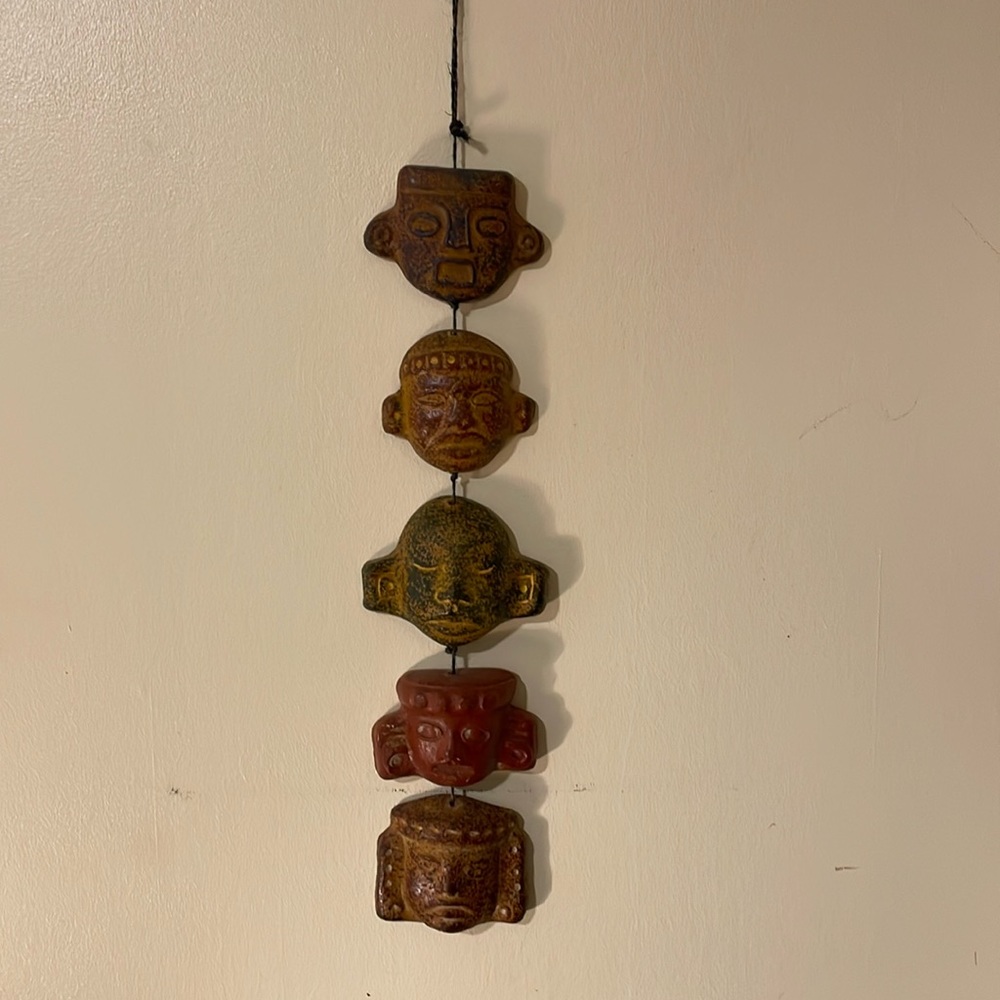 Old relic, Mayan/aztec civilization, sculpture pottery, art piece